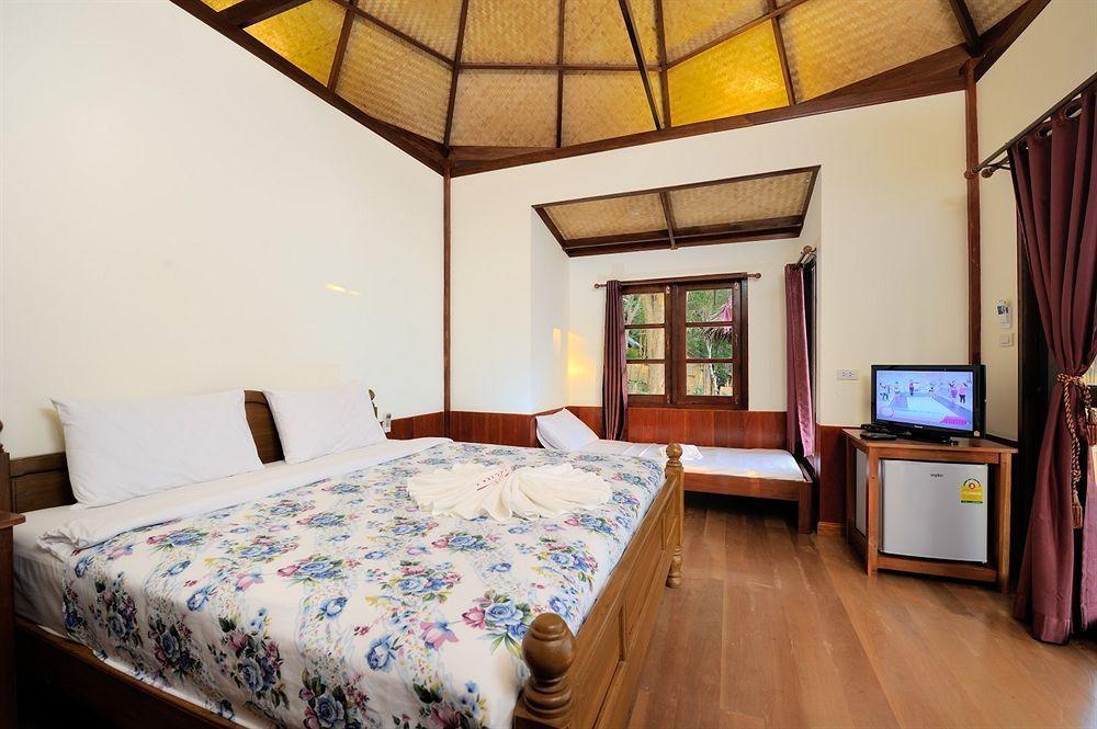 Sunwaree Phi Phi Resort Kültér fotó