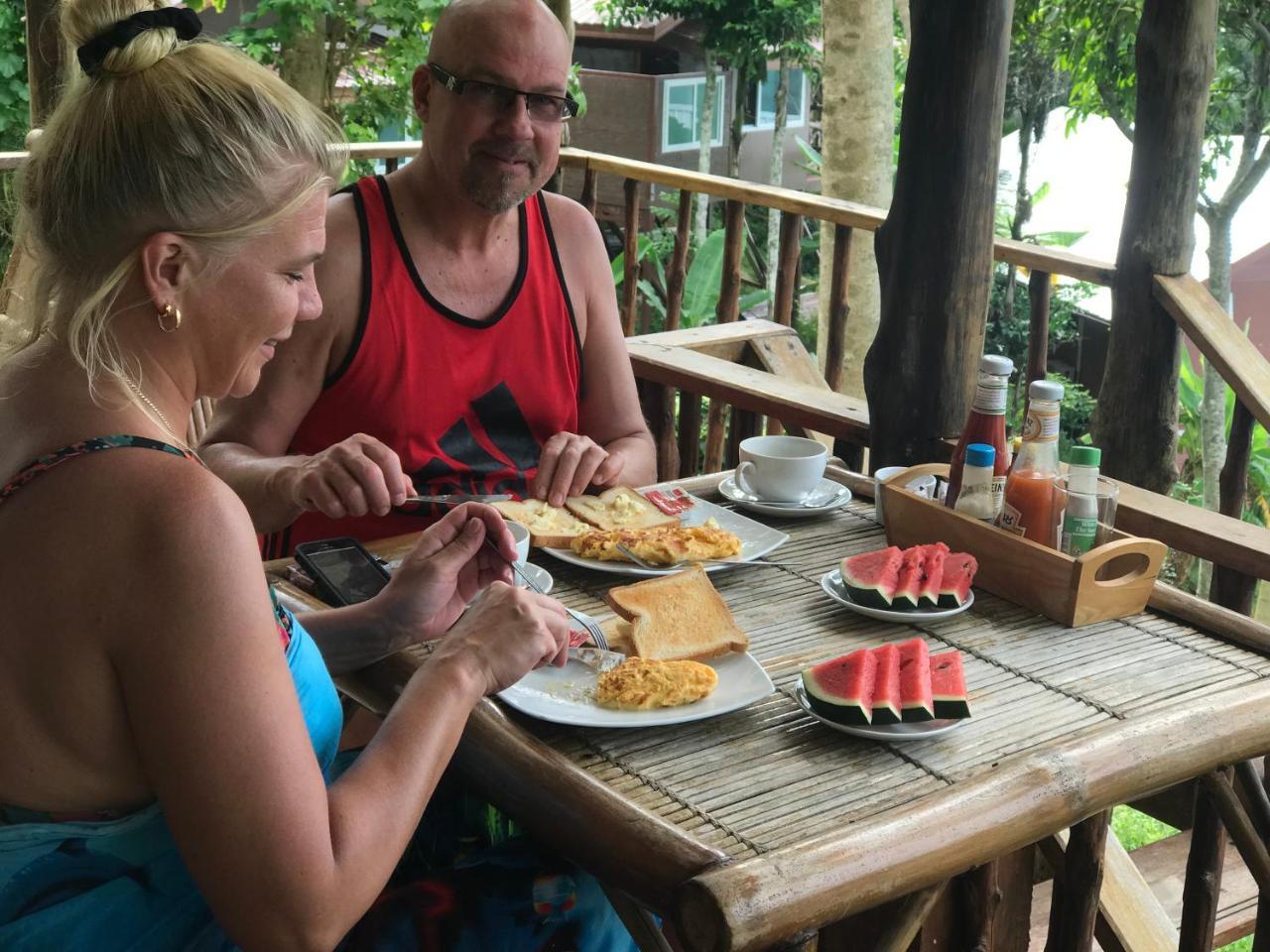 Sunwaree Phi Phi Resort Kültér fotó
