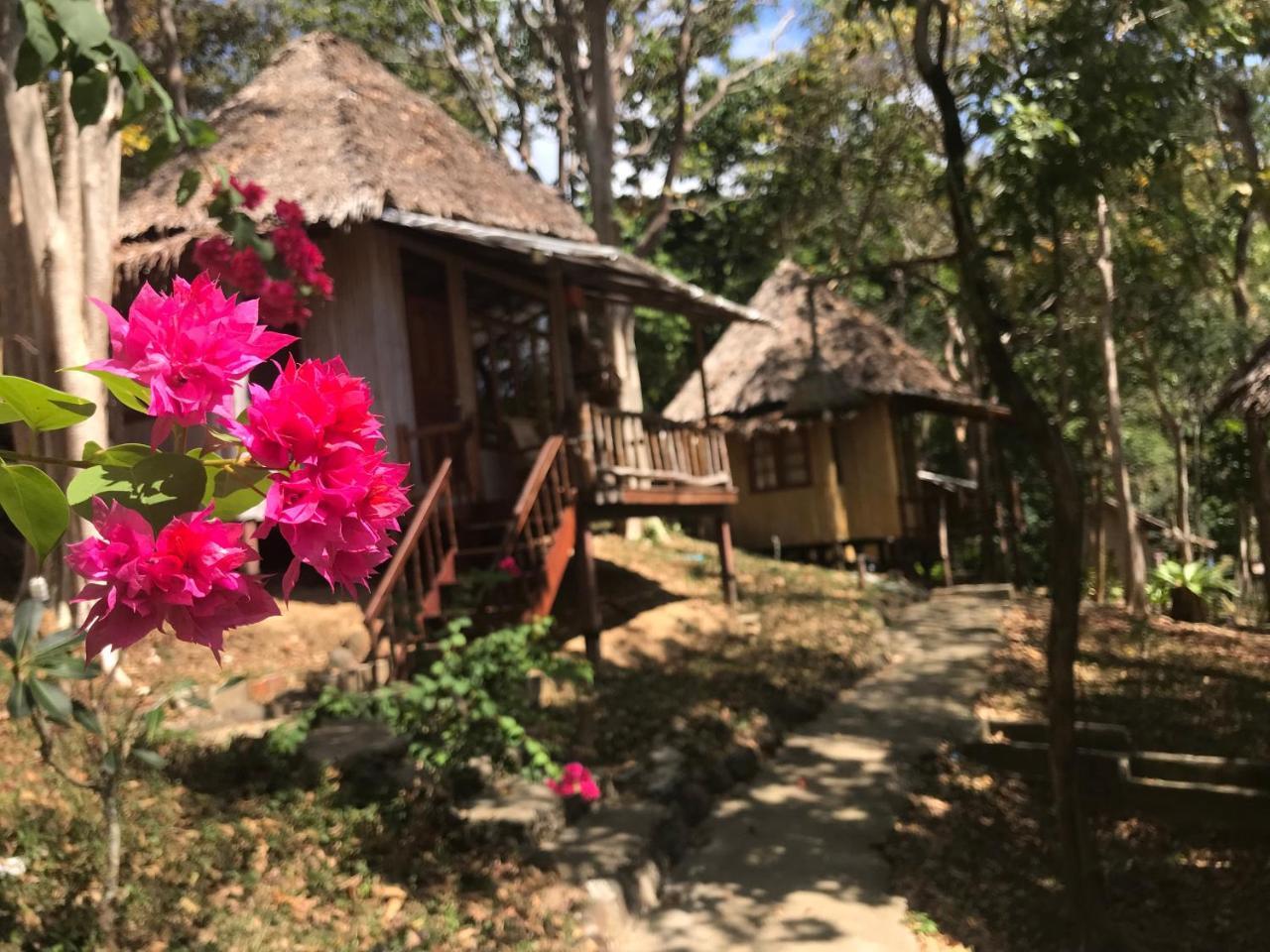 Sunwaree Phi Phi Resort Kültér fotó