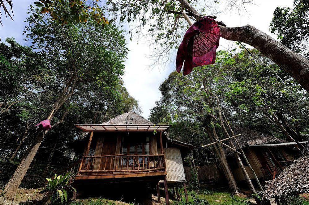 Sunwaree Phi Phi Resort Kültér fotó